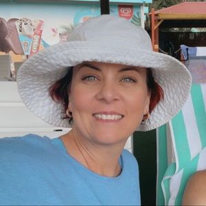 Meet your Posher, Anelia